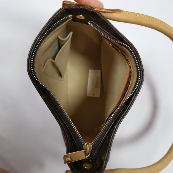 Louis Vuitton Looping M Handbag